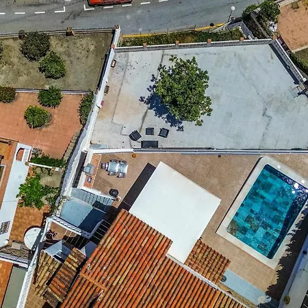 Blue Rest & Pool